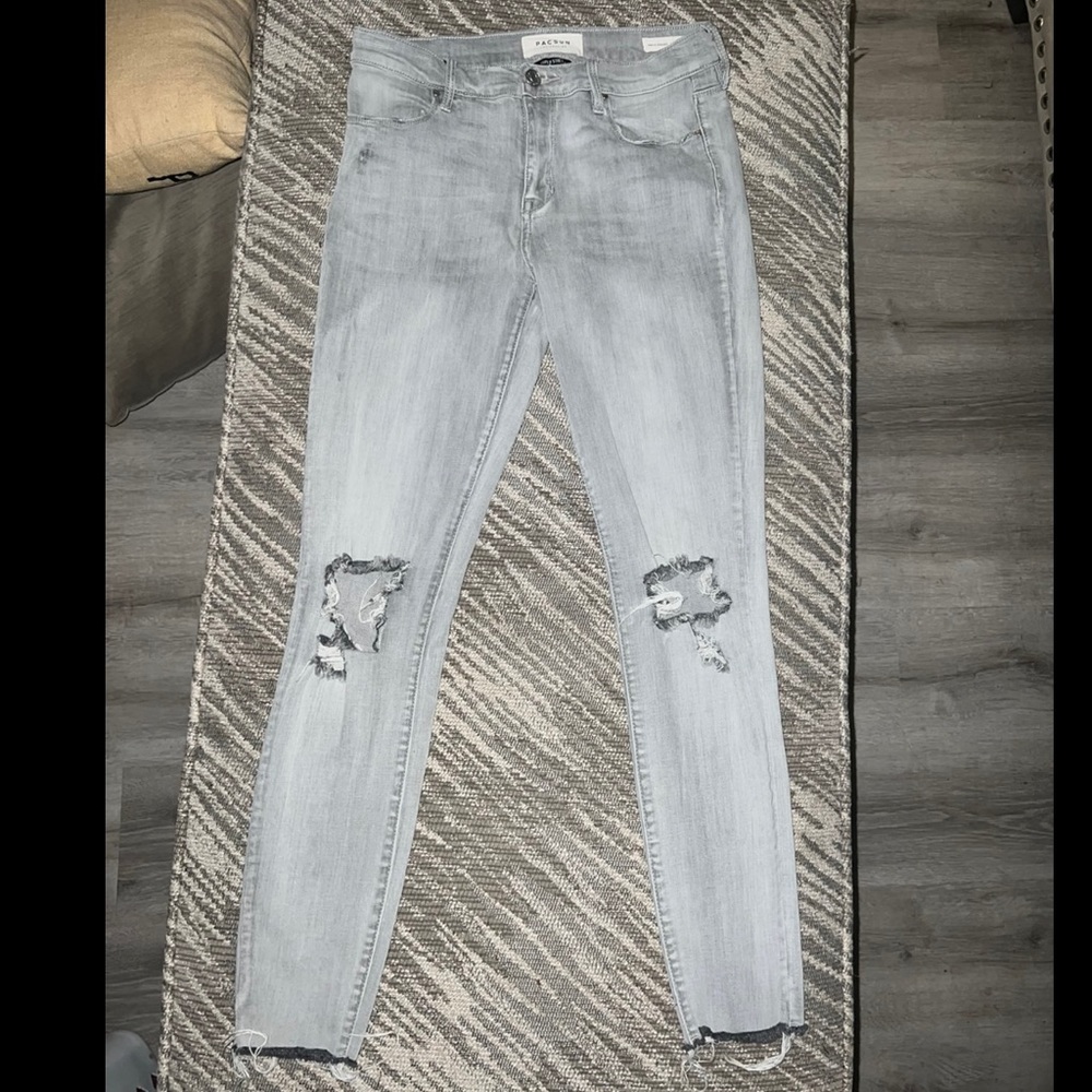 PacSun grey distressed ankle jeggings